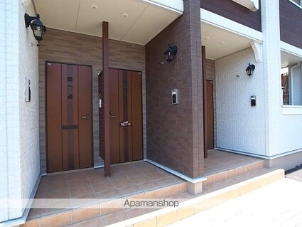 茨城県土浦市下高津１丁目[1LDK/49.14m2]のエントランス