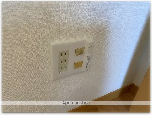 ドゥエリング上汐の内装写真