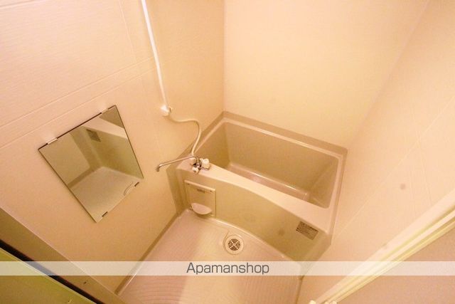 エクセレント上新18の内装写真