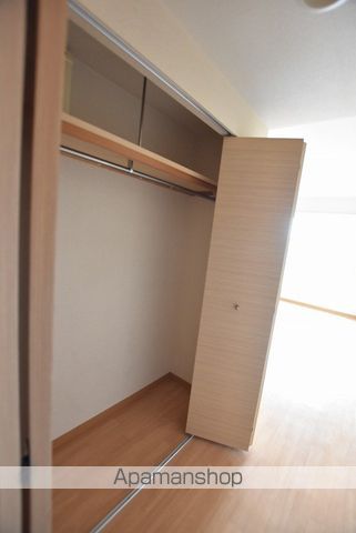 ピアッツァIIの内装写真