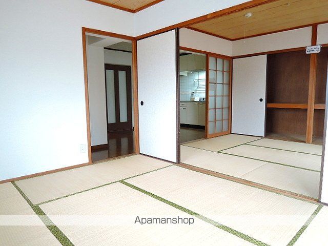 ファミーユ蘭の内装写真