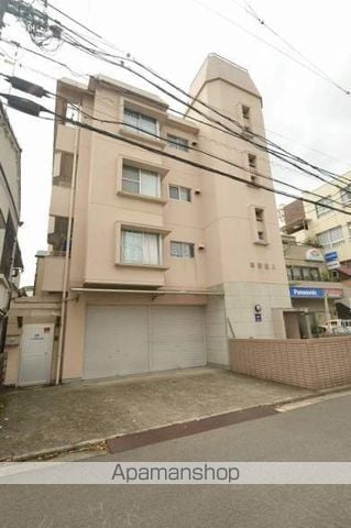 渡部ビルの外観写真