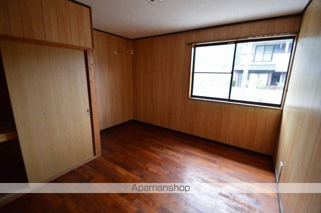 大字仲勝戸建1296-2の内装写真
