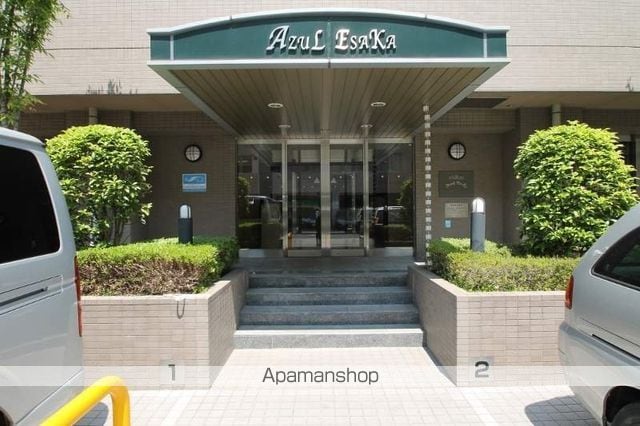 アスール江坂の玄関写真