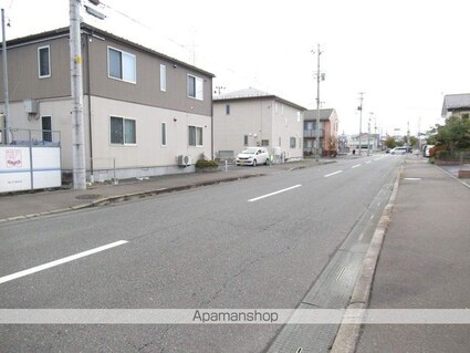 シャーメゾンイーグル[1LDK/43.71m2]の周辺8