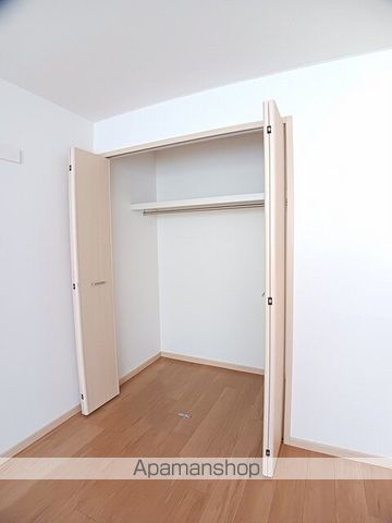 メゾン紀伊IIの内装写真