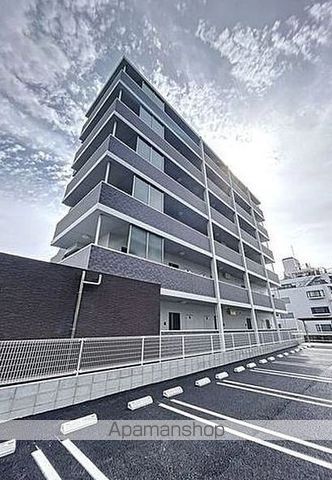 KL TOJIN EAST