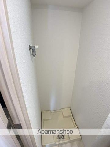 コンフォリア・リヴ新大阪WESTの内装写真