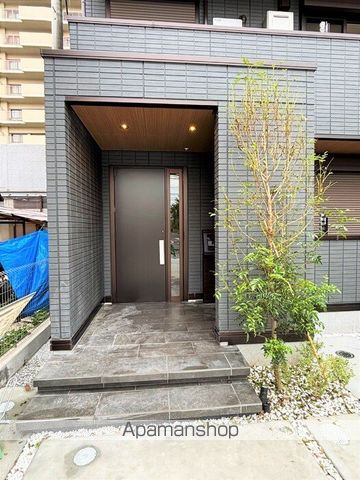 DーSERENO志木幸町の玄関写真