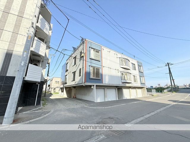 ウエストコースト大通の外観写真