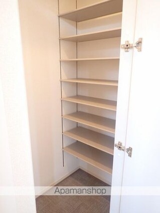 フリーデＳＴＡ[1LDK/41.67m2]の玄関