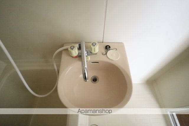 ラポール田井庄A棟の内装写真