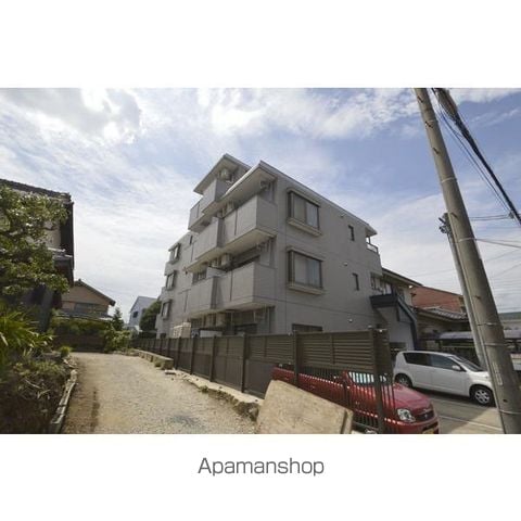 ドリーム川名の玄関写真