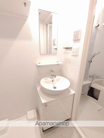ESLEAD新大阪ラヴァーグの内装写真