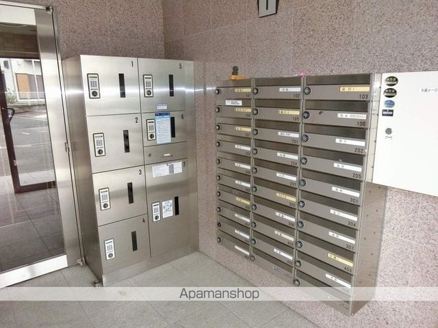 長塚ハイツの玄関写真