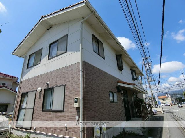ロイヤルテラス華の外観写真