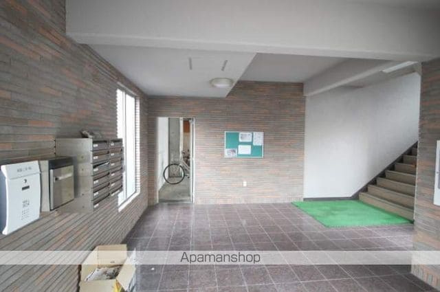 はなはうす東岡山マンションの玄関写真