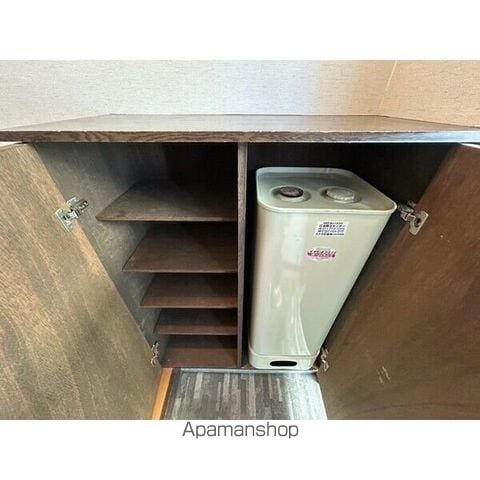 フロムK Aの内装写真