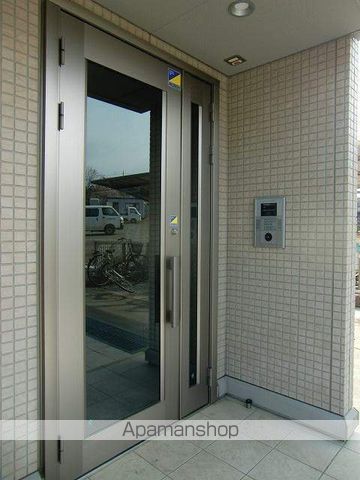 シェグラヴェートの玄関写真