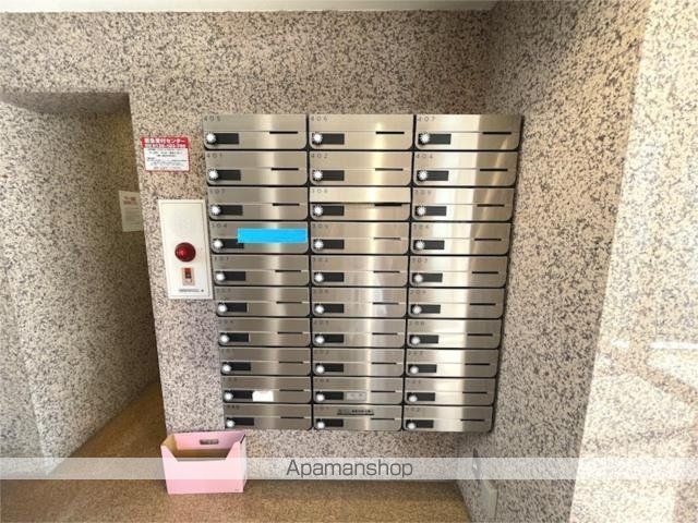 モアエミネンス西新宿の内装写真