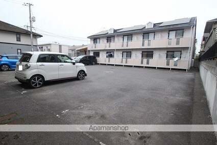 プレジール岡本　Ｃ棟[1K/26.49m2]の駐車場3