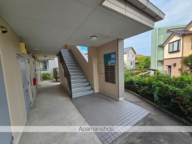 ルーセントA.の玄関写真