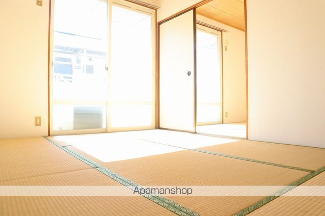 タワーズ黒崎B棟の内装写真