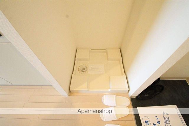 ドゥーエ江坂IIIの内装写真