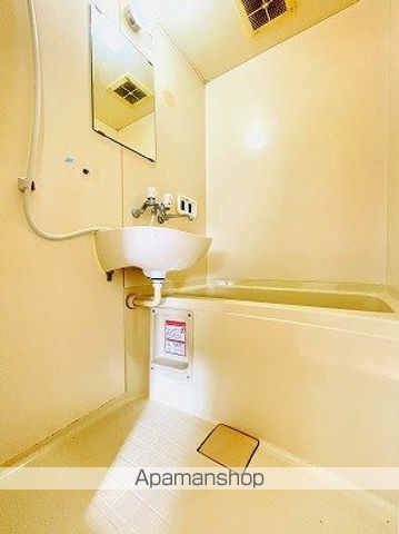 かげたマンションの内装写真