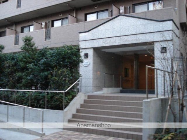 ソアブール西早稲田の玄関写真