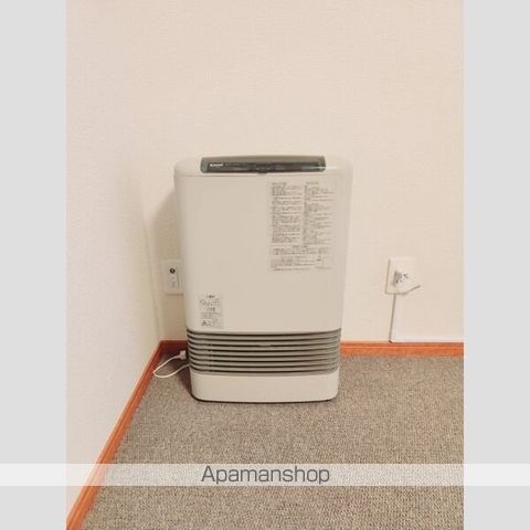 レオパレスロワジール西野Cの内装写真