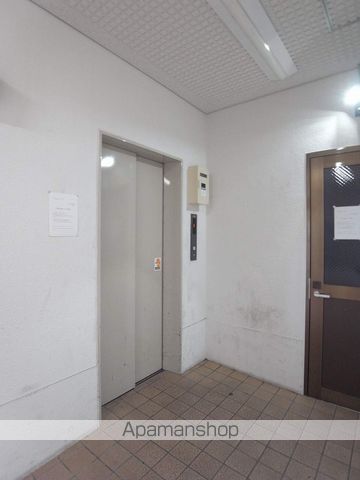 センチュリーパーク八熊の玄関写真