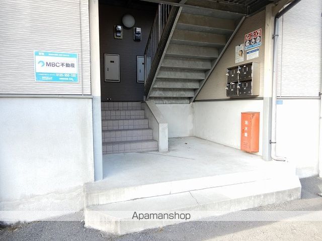 エコノミーホームの玄関写真