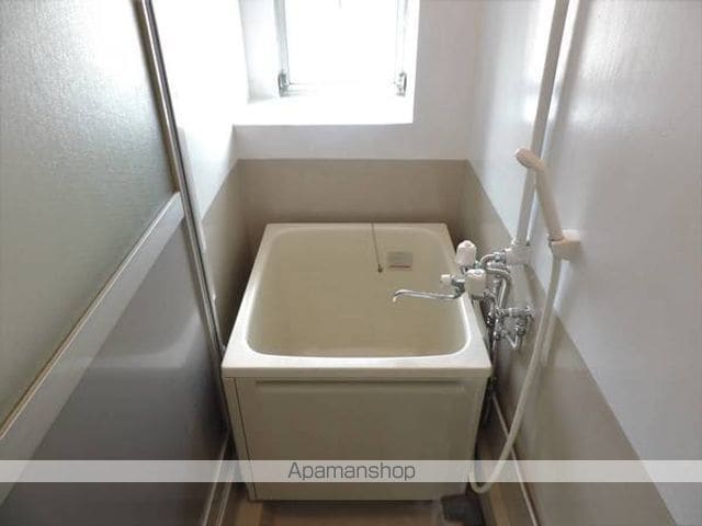 ビレッジハウス草部8号棟の内装写真