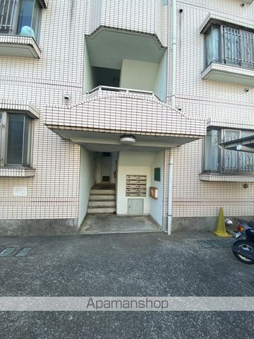 緑ヶ丘パレス井上の玄関写真