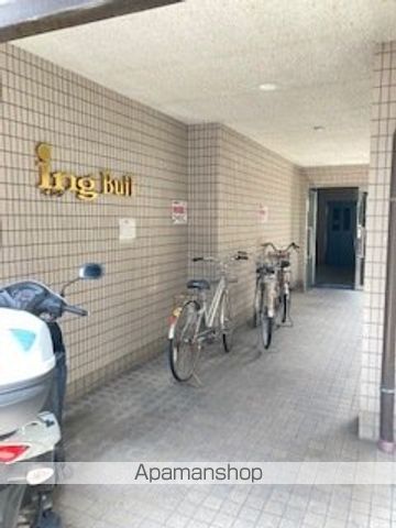 ING BUILの玄関写真