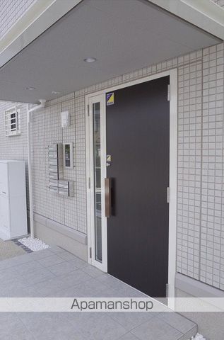 メゾンMINAMI IIの玄関写真
