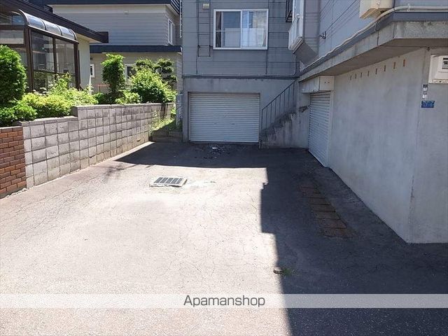 カナルコートIの玄関写真