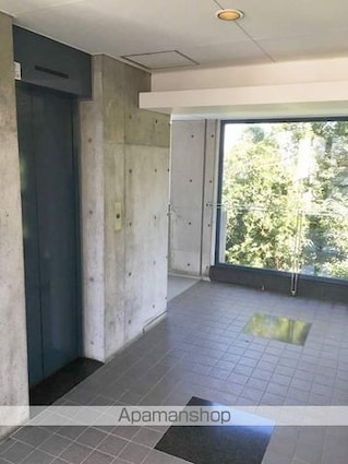 太子堂イースト[1R/38.84m2]の共用部2