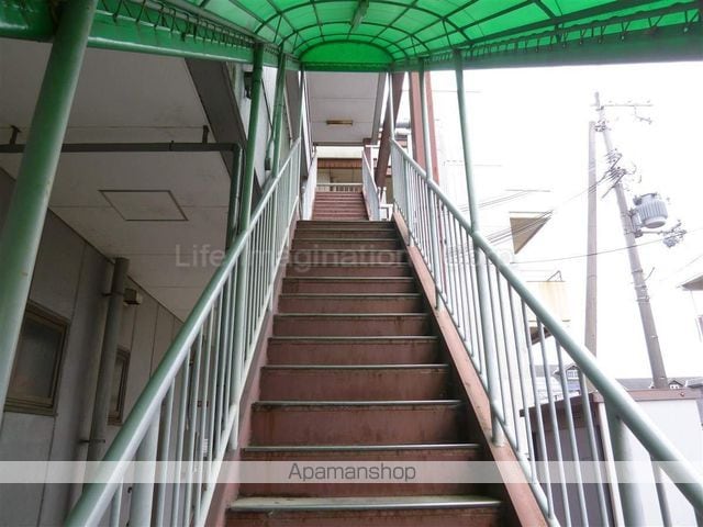 ハイネスマグノリアの玄関写真