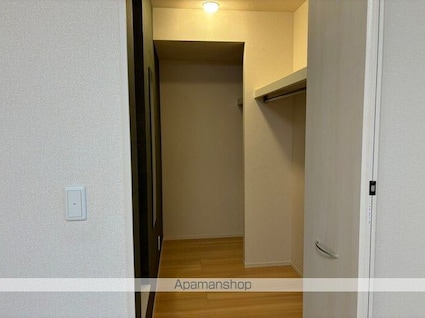 ヴィラアヴェニューセレーネ　Ａ棟[2LDK/59.65m2]の収納