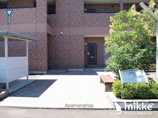 センチュリーMの玄関写真