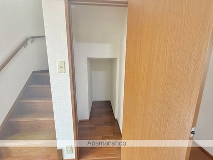 ジュネス後三条[2LDK/74.06m2]の共用部1