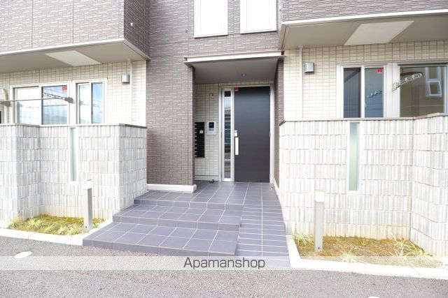 チェレステ Aの玄関写真