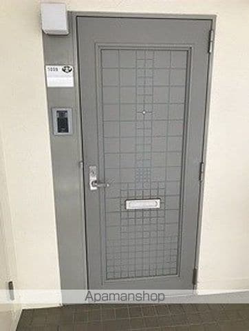 ダイアパレス医学町の玄関写真