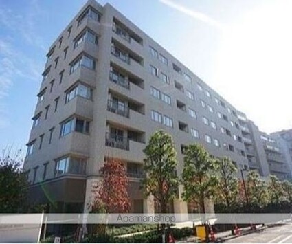 グレンパーク駒場　ＷＥＳＴ棟[3LDK/104.81m2]のロビー