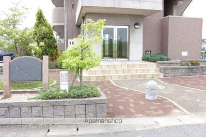 ヴェルドミールＳ[2LDK/52m2]の共用部1