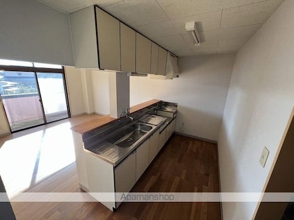 ロイヤルコーポ三笠[2LDK/57.85m2]のキッチン
