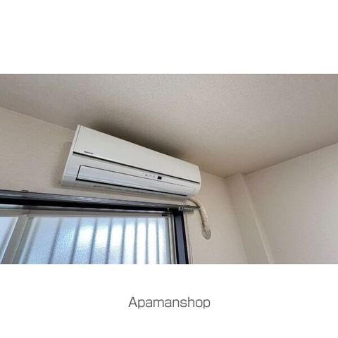 SURPLUSホープの内装写真