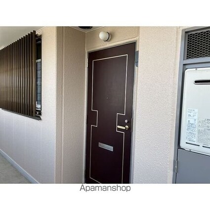 Ｌｉｍｐｉａエスポワール西中田[2LDK/48.6m2]の玄関